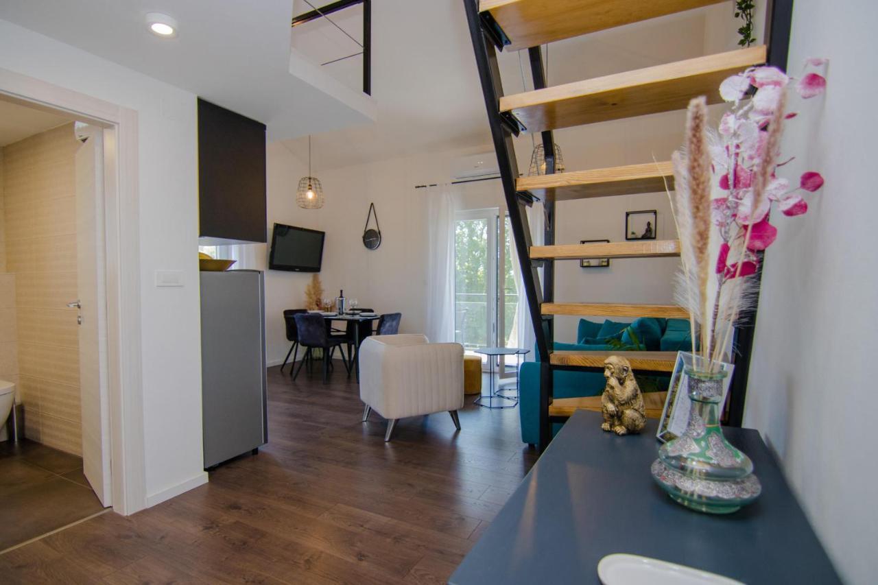 Apartments Aki マリンスカ エクステリア 写真